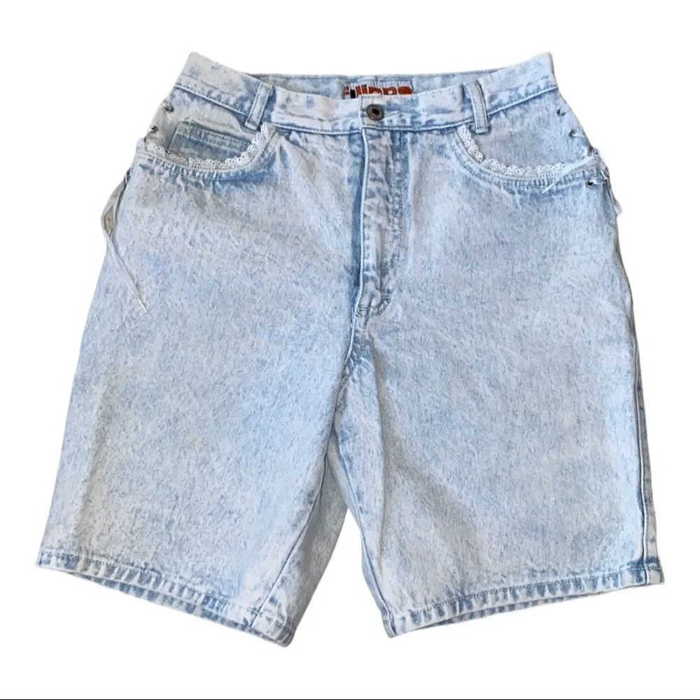 Filippo Vintage Light Wash Denim Bermuda Shorts Women’s 11/12 Ribbon Lace 8”